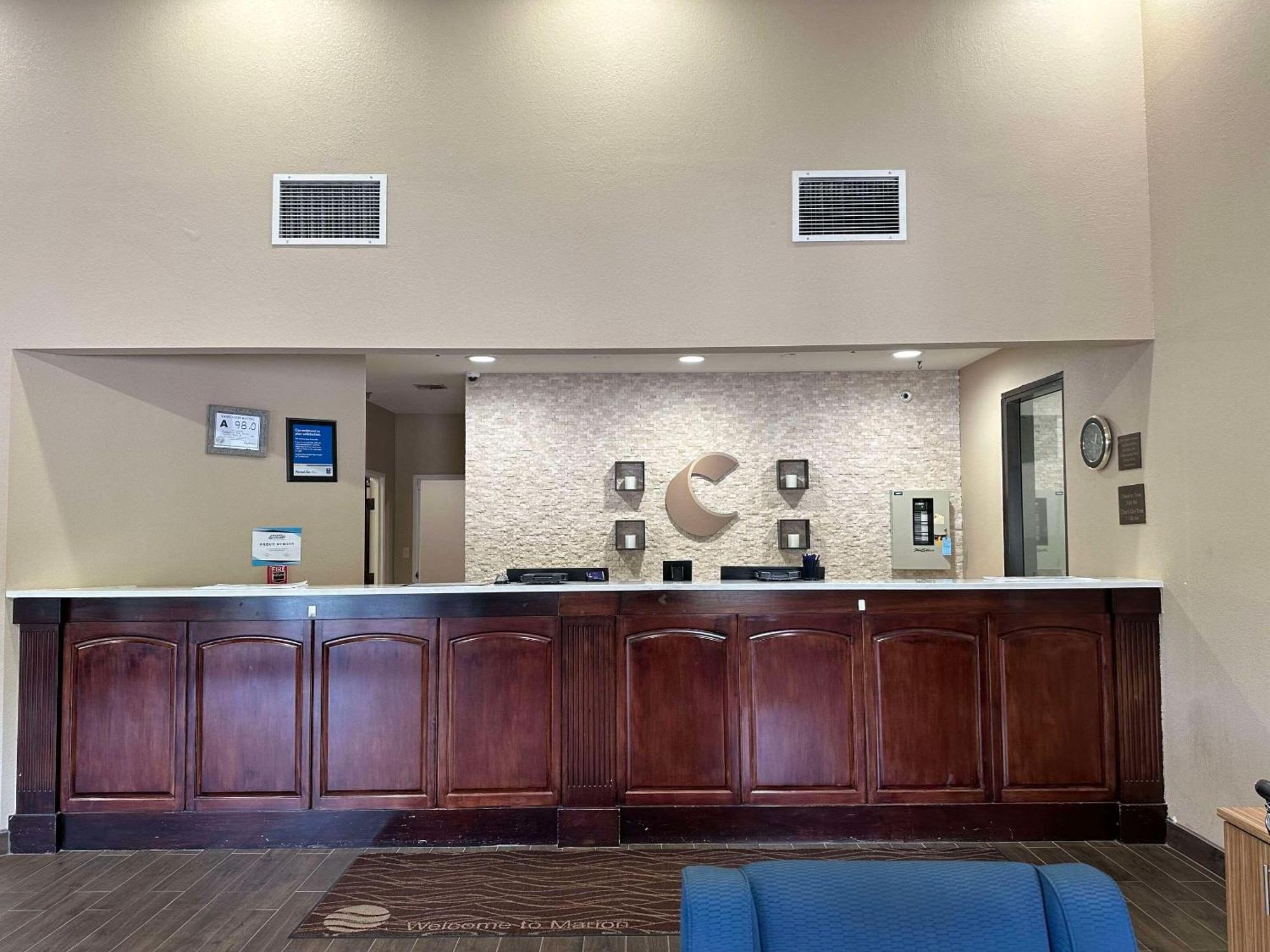 Comfort Inn Near Downtown & Blue Ridge Pkwy Marion Esterno foto
