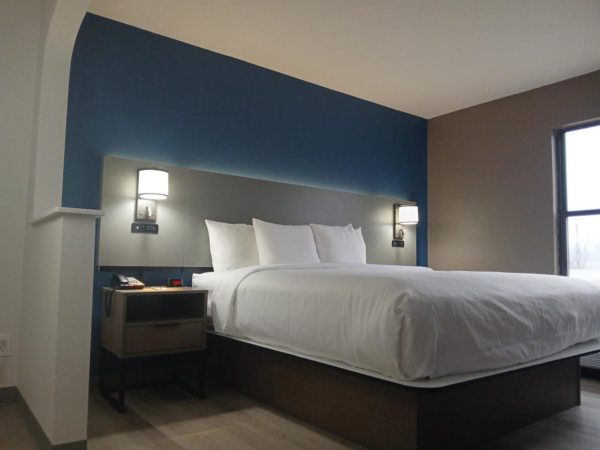 Comfort Inn Near Downtown & Blue Ridge Pkwy Marion Esterno foto