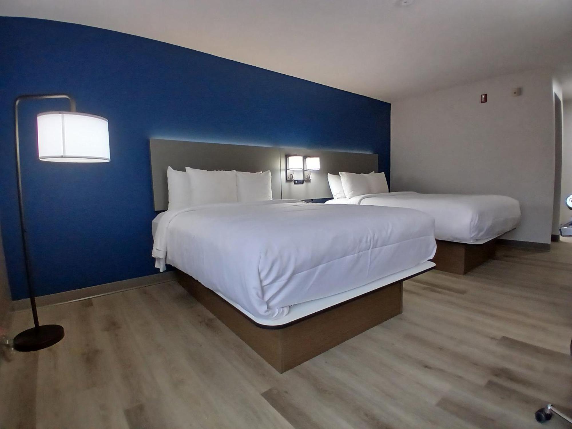 Comfort Inn Near Downtown & Blue Ridge Pkwy Marion Esterno foto