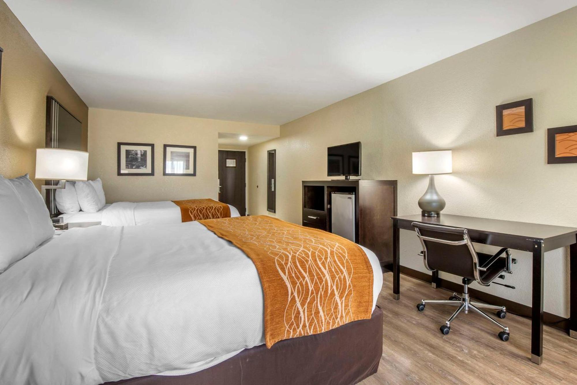 Comfort Inn Near Downtown & Blue Ridge Pkwy Marion Esterno foto