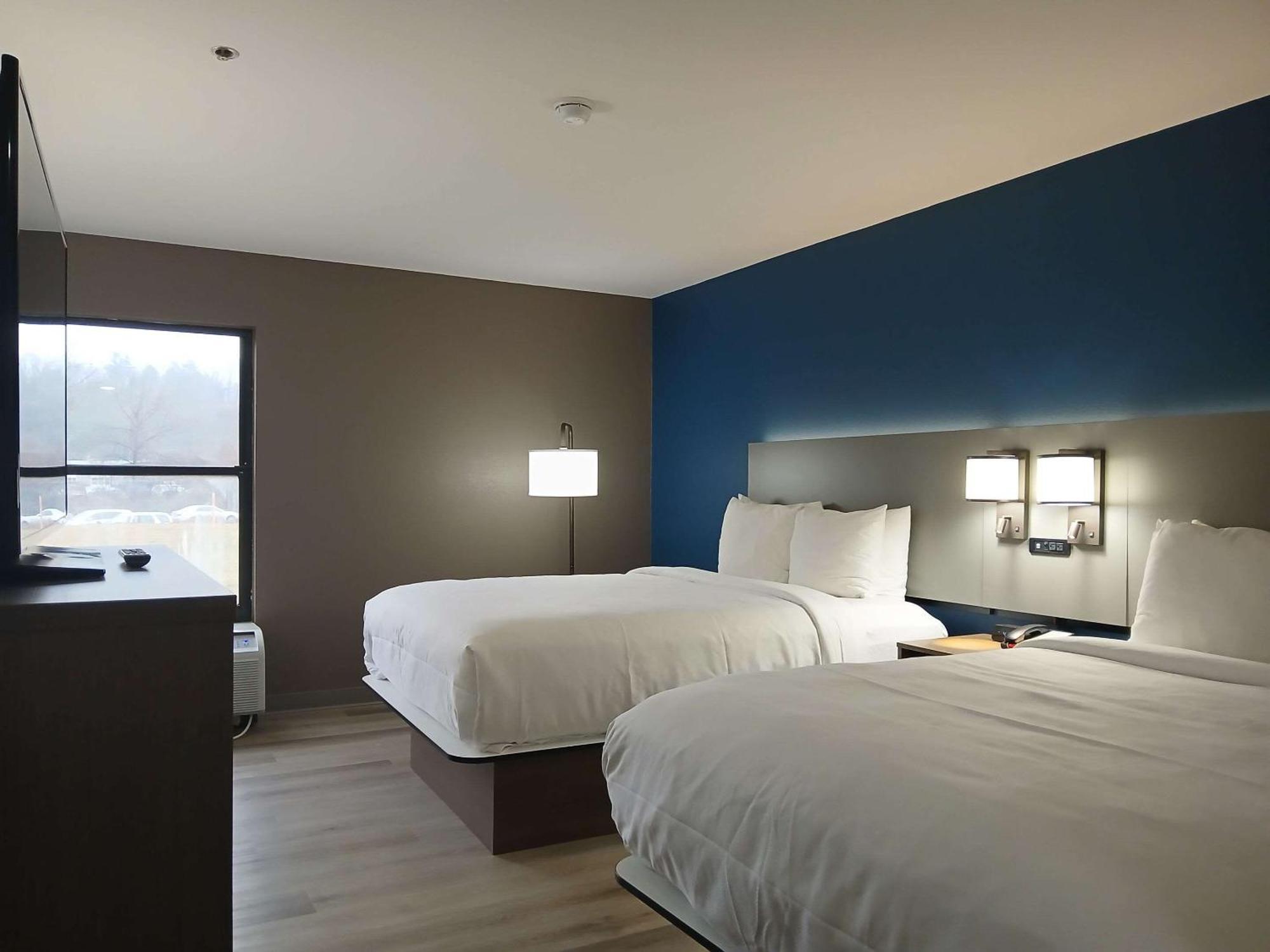 Comfort Inn Near Downtown & Blue Ridge Pkwy Marion Esterno foto