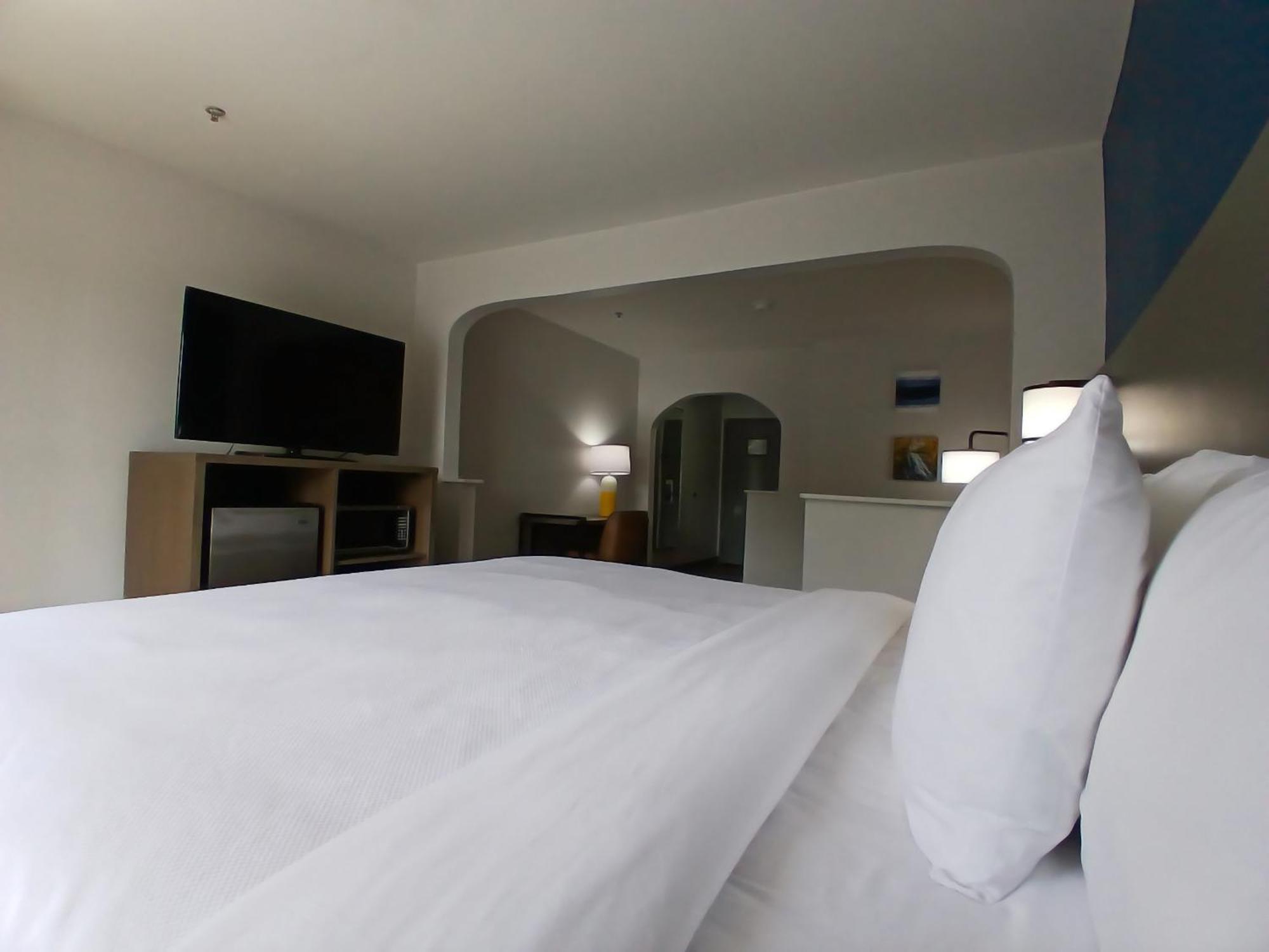 Comfort Inn Near Downtown & Blue Ridge Pkwy Marion Esterno foto